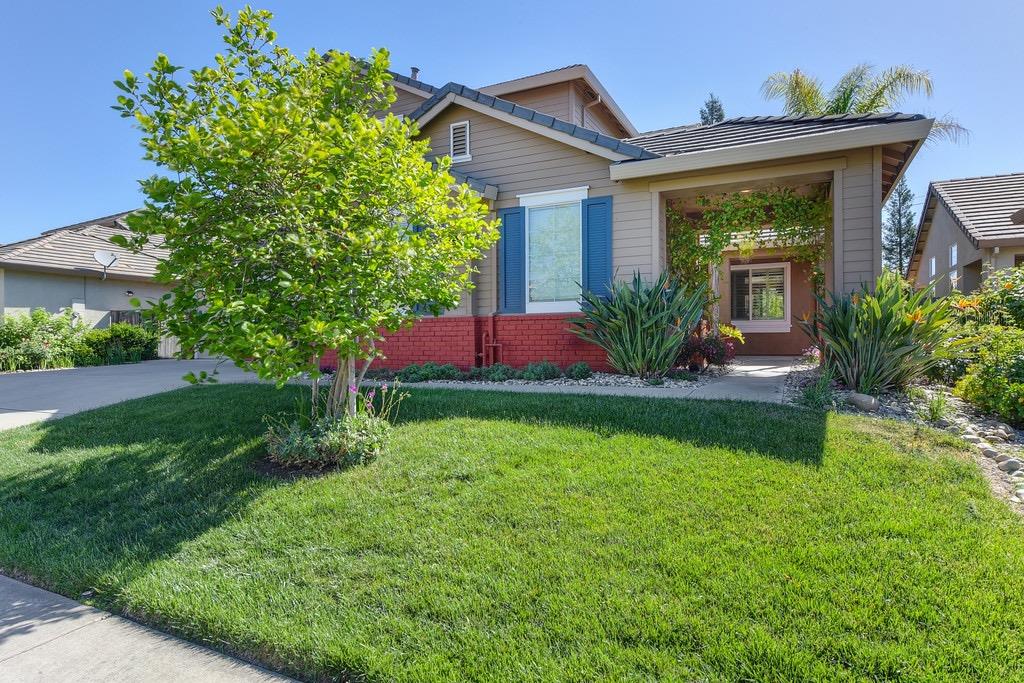 3708 Gibbons Parkway