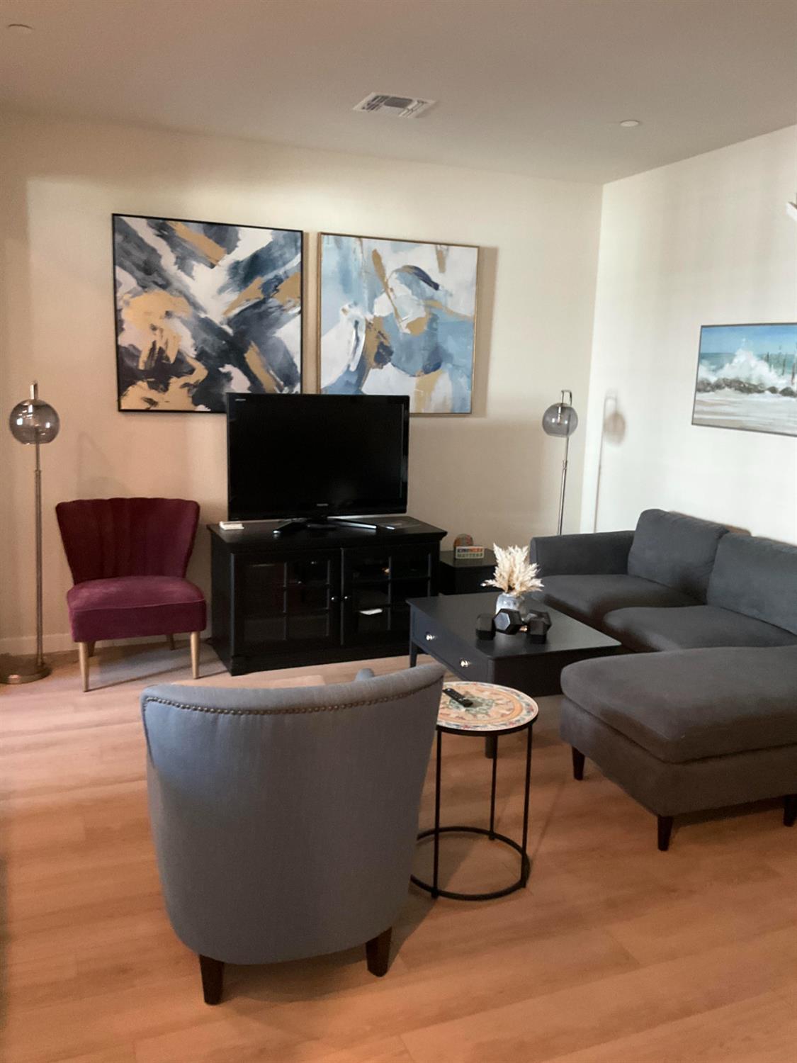 3522 Pelican Court