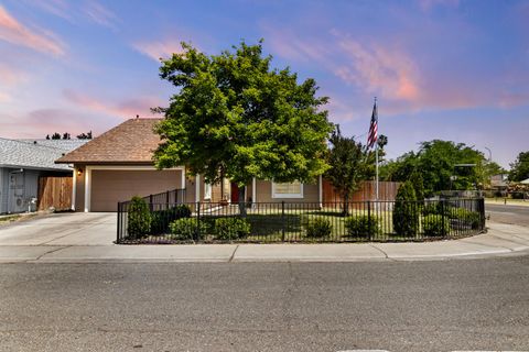 935 Anderson Wood Way Rio Linda CA 95673