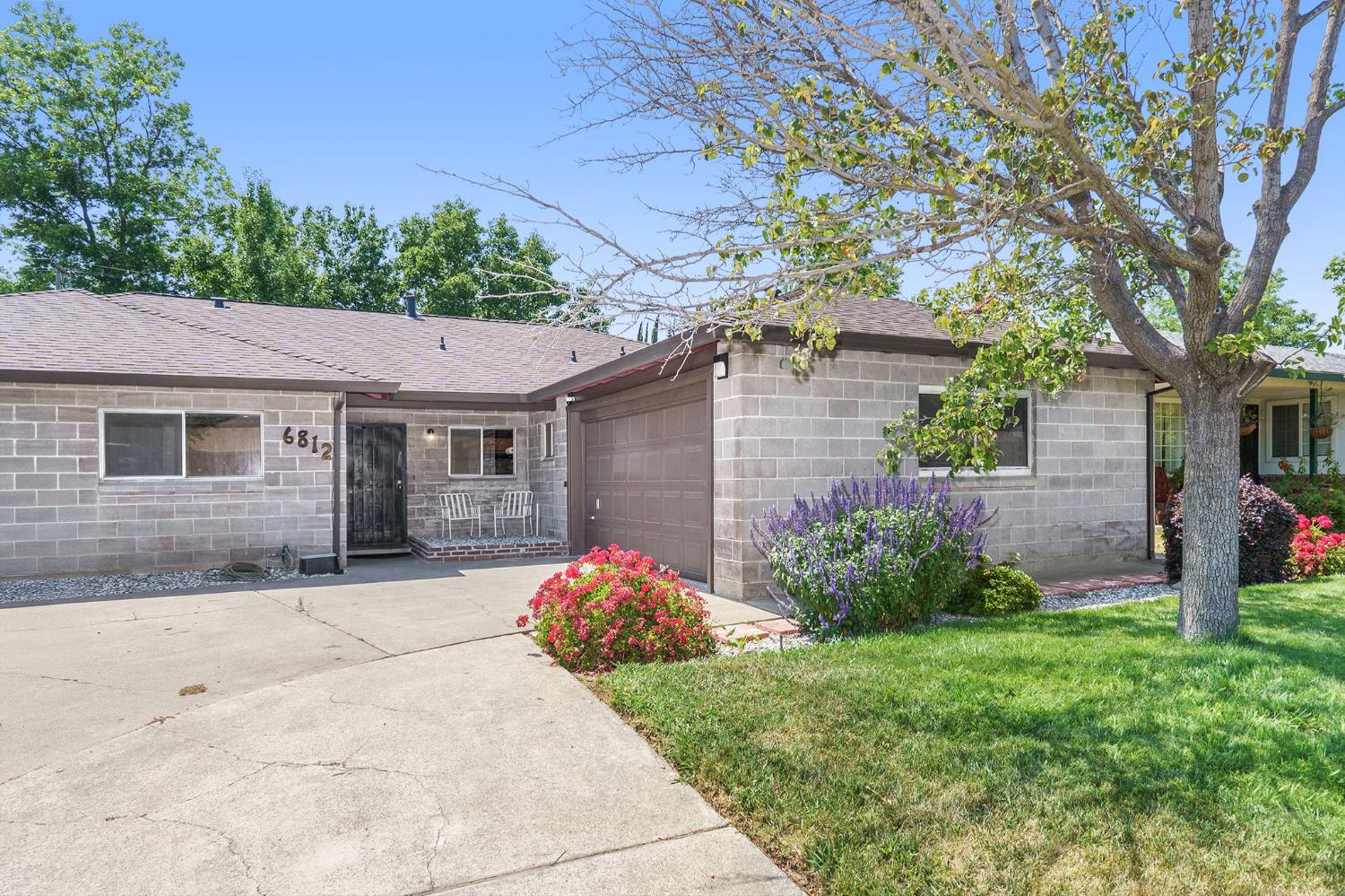 6812 Bender Court