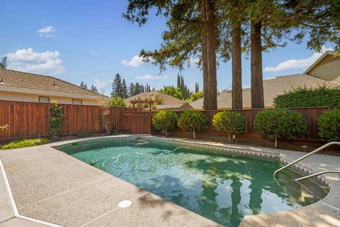 3829 Mondrian Drive Modesto CA 95356
