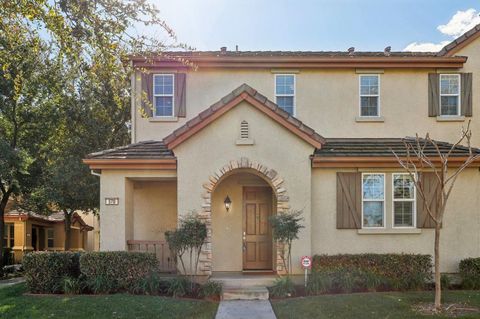 570 Wapello Circle, Sacramento, CA 95835 - #: 225026089