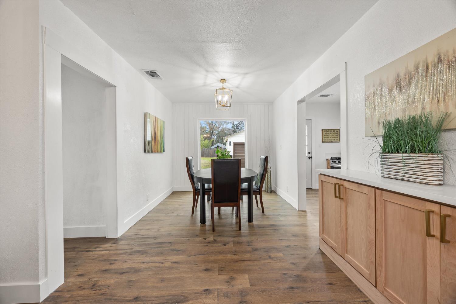 1637 Eldridge Avenue