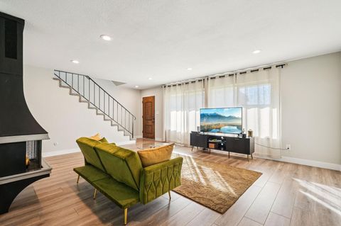 5971 Via Casitas Carmichael CA 95608