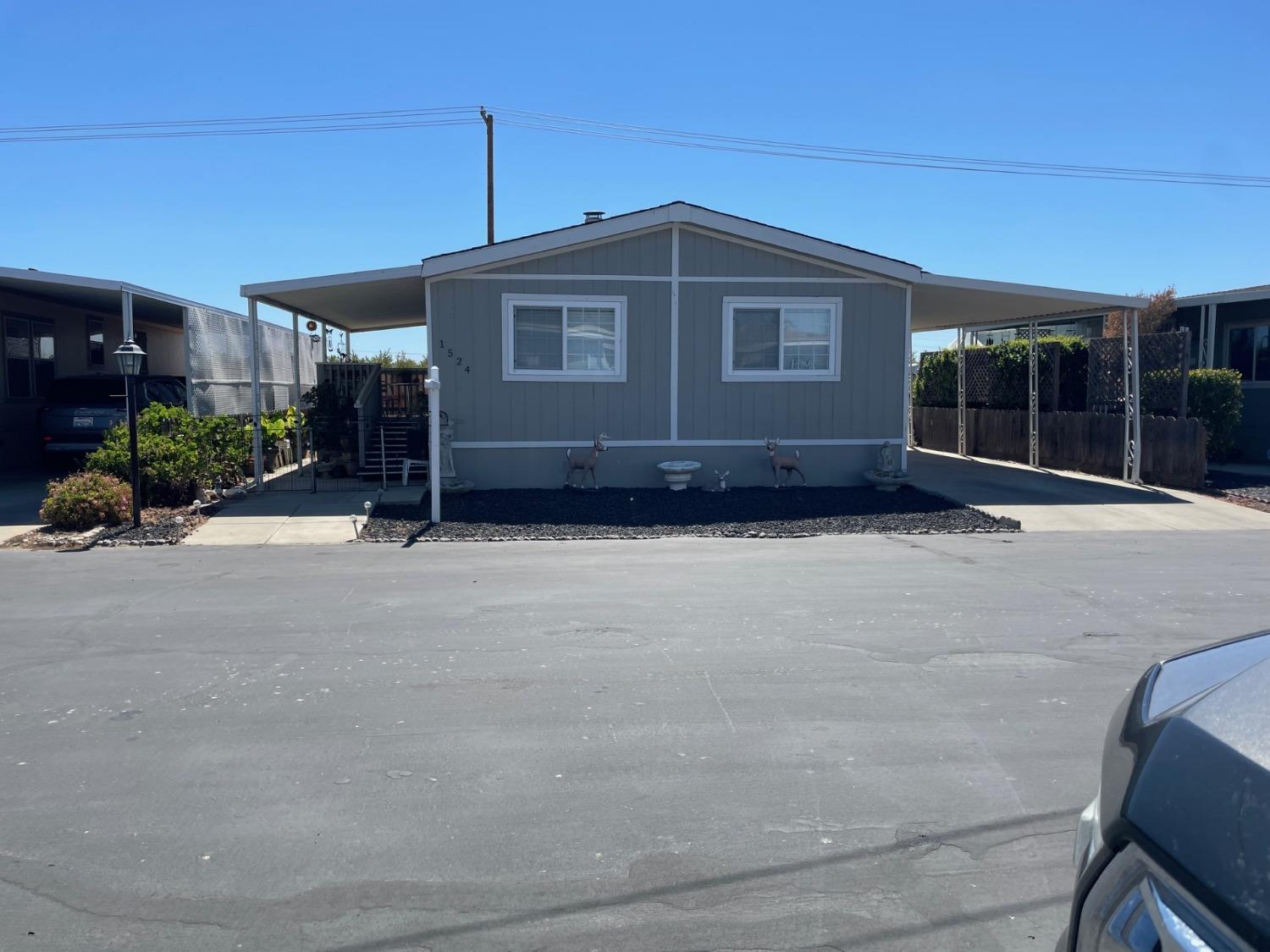 View Modesto, CA 95356 mobile home