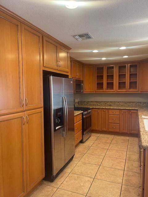 320 Lannis Court