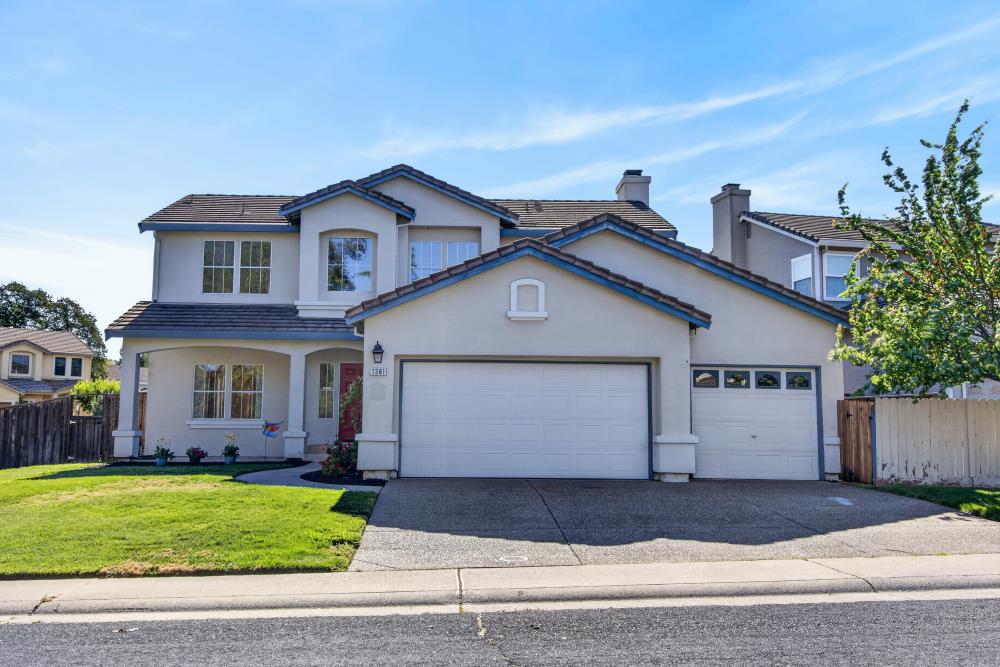 1361 Palmerston Loop