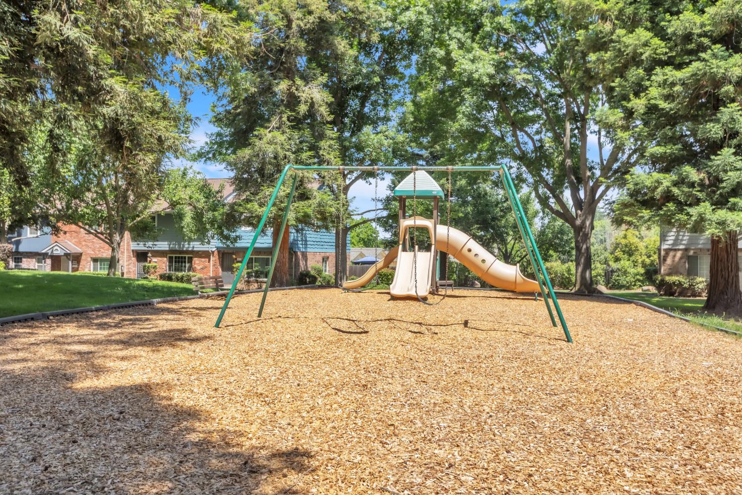 4030 Knoll Top Court