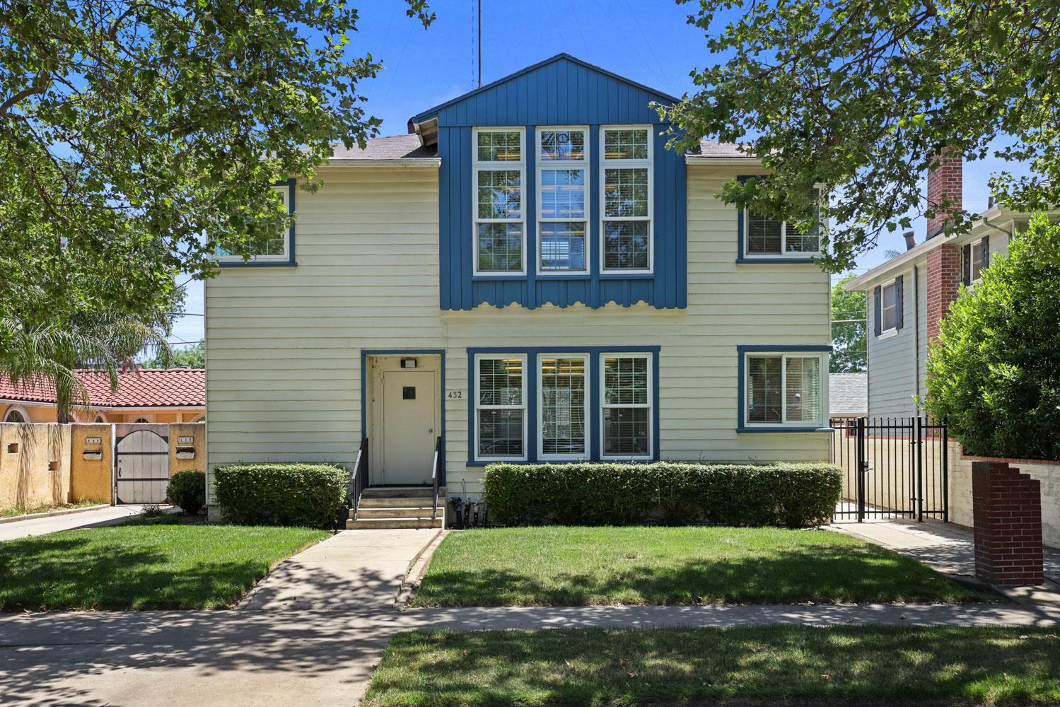 432 College Avenue