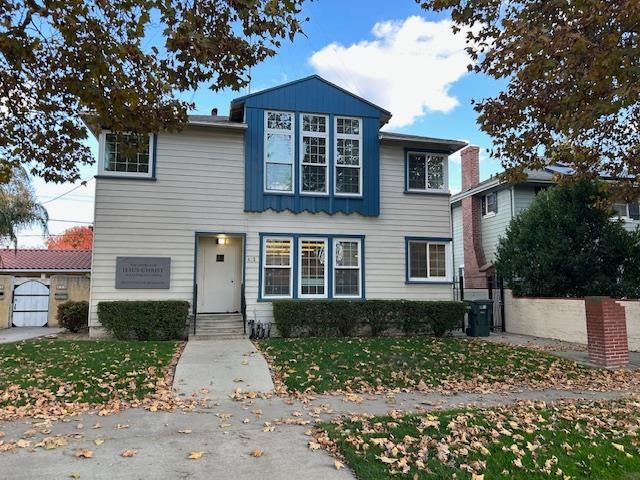 432 College Avenue