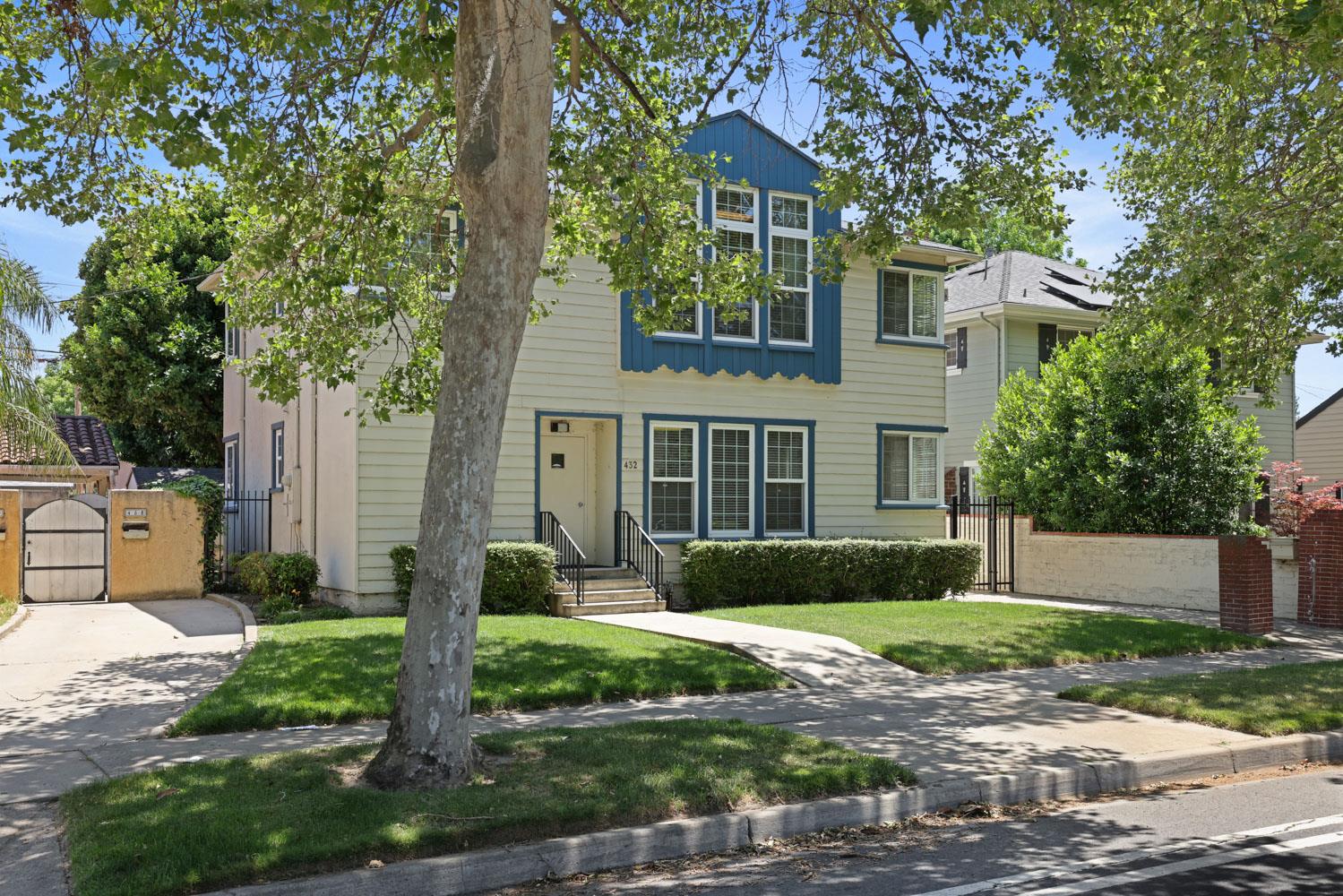432 College Avenue