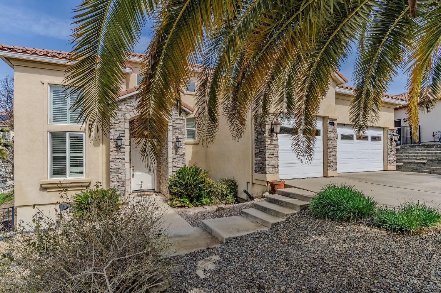 66 Argonaut Drive