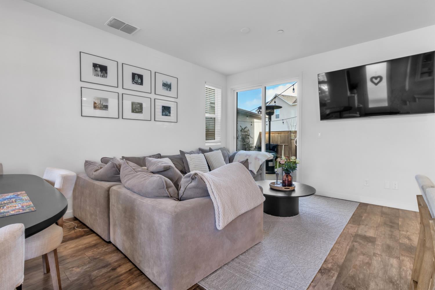 2862 Wheat Grass Street