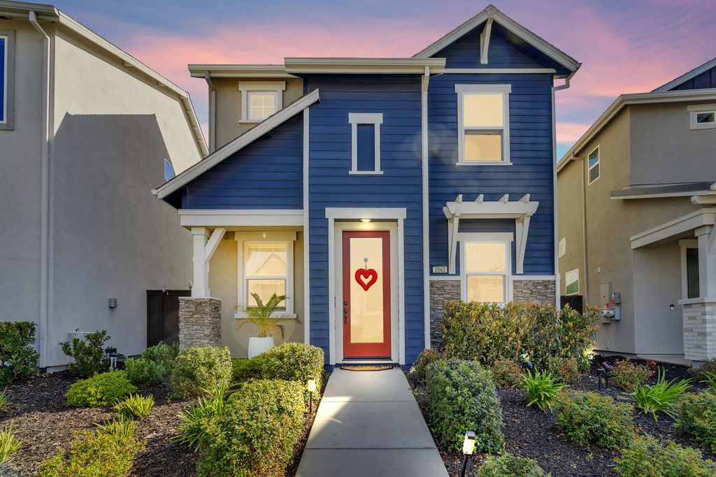 Photo of 2862 Wheat Grass Street, Sacramento, CA 95833 (MLS # 226024441)