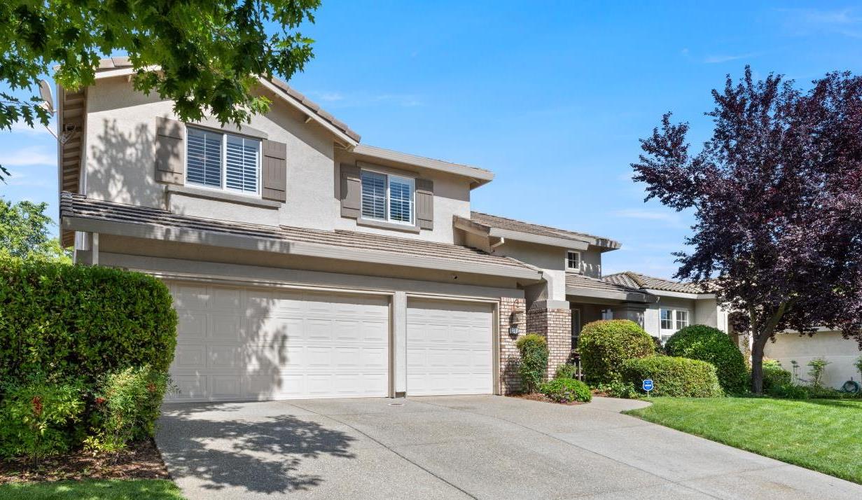 3301 Stonehurst Drive