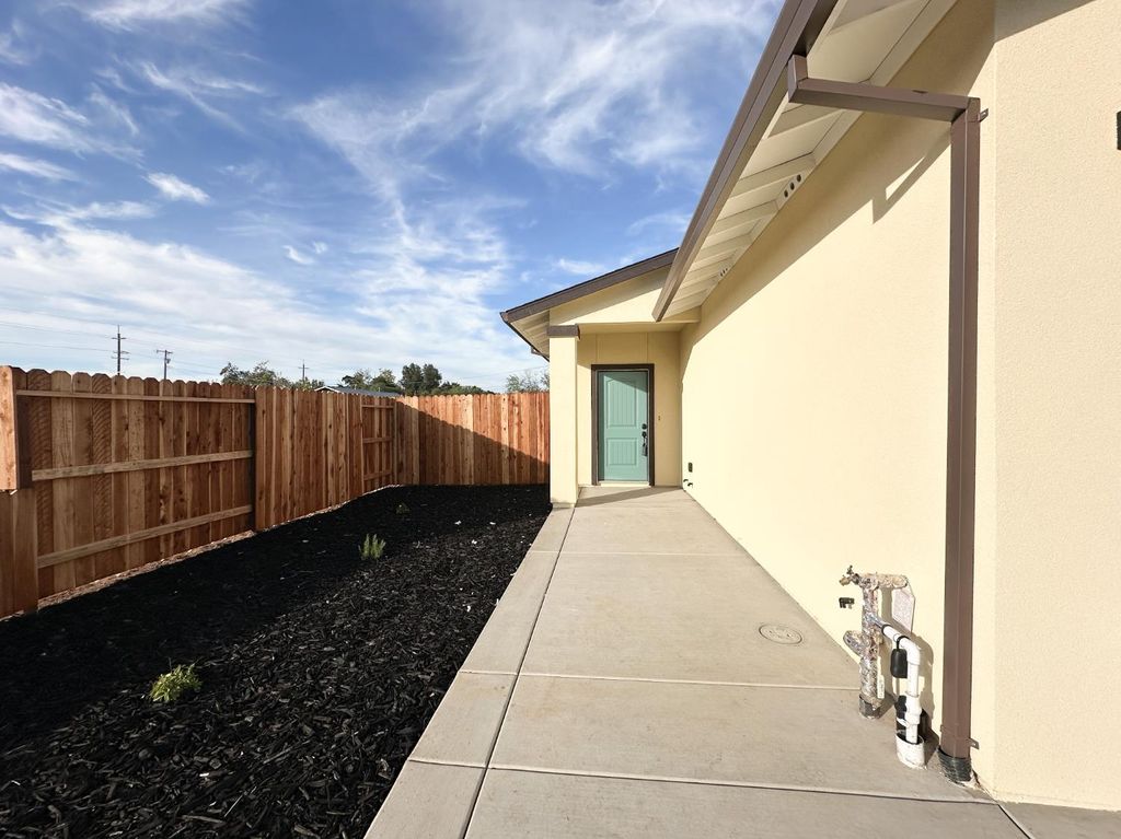 Photo of 1527 9th Avenue, Olivehurst, CA 95961 (MLS # 225143347)