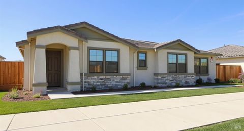 973 Carroll Way Vacaville CA 95687