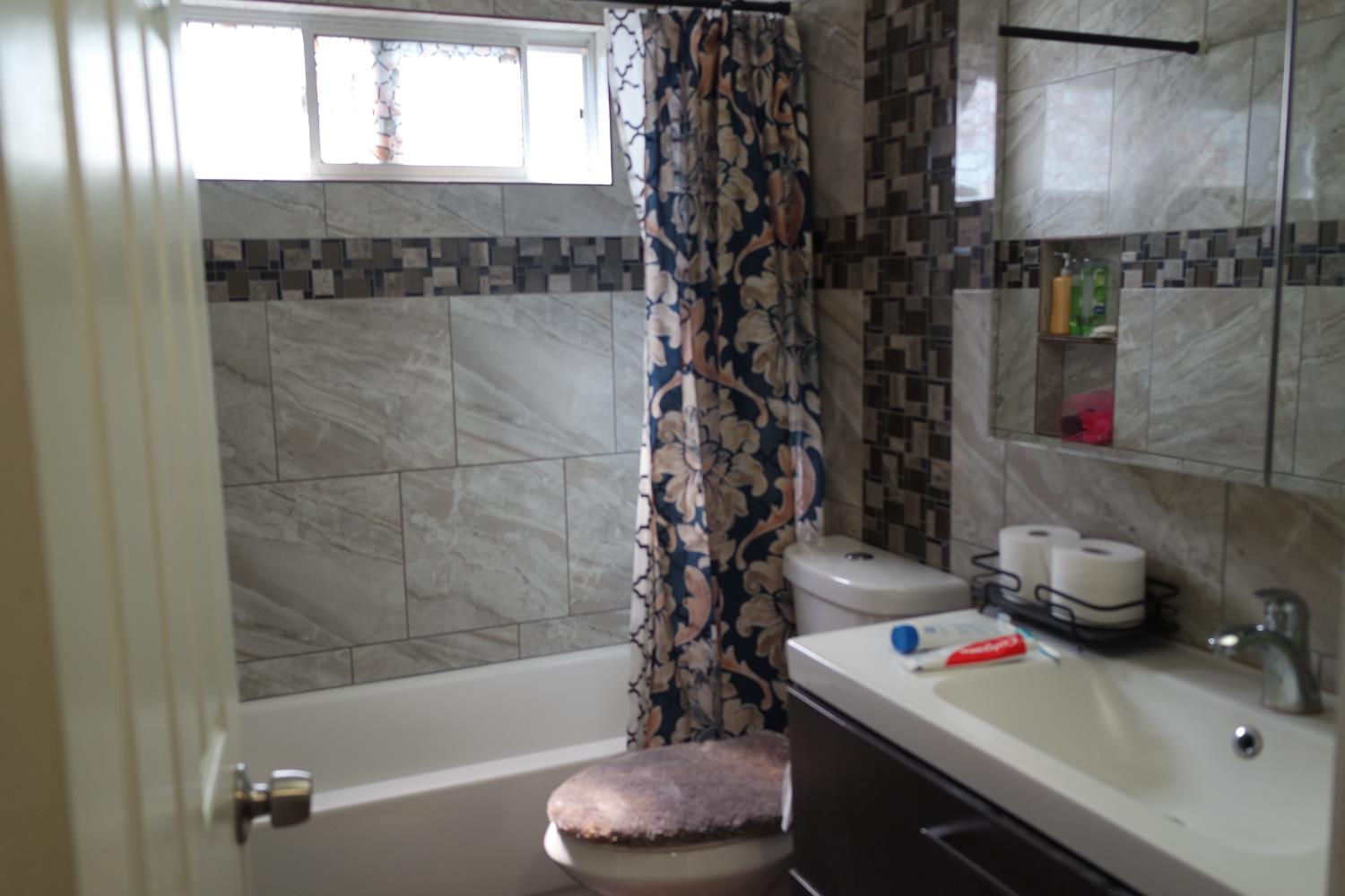 Antelope, California 95843, United States, 3 Bedrooms Bedrooms, ,2 BathroomsBathrooms,Residential,Active,171307