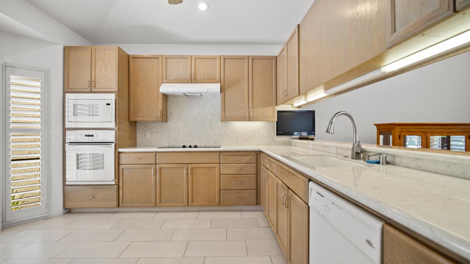 Lodi, California 95242, United States, 2 Bedrooms Bedrooms, ,2 BathroomsBathrooms,Residential,Active,186111