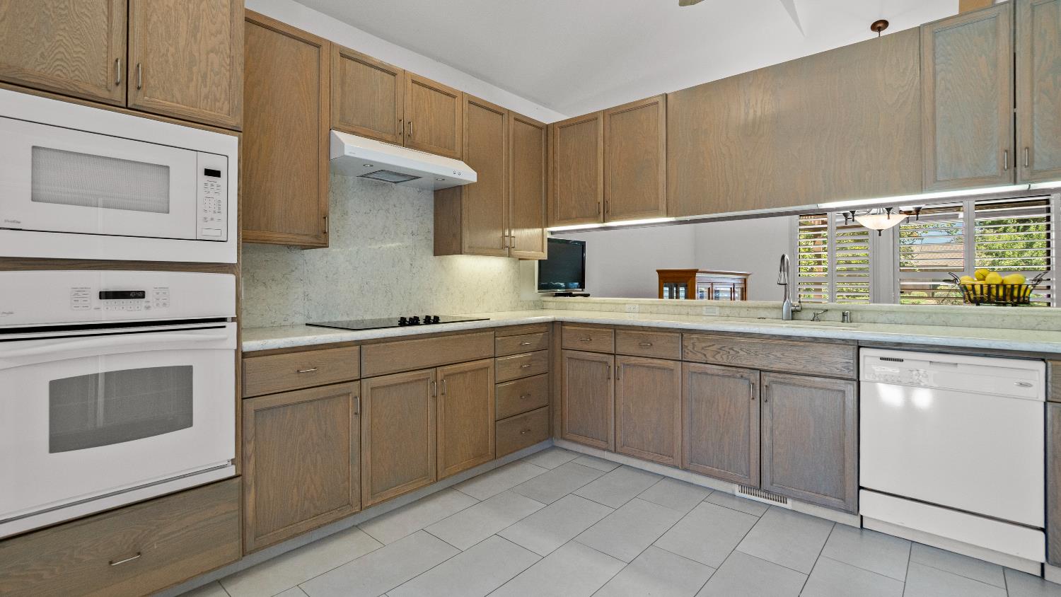 Lodi, California 95242, United States, 2 Bedrooms Bedrooms, ,2 BathroomsBathrooms,Residential,Active,186111