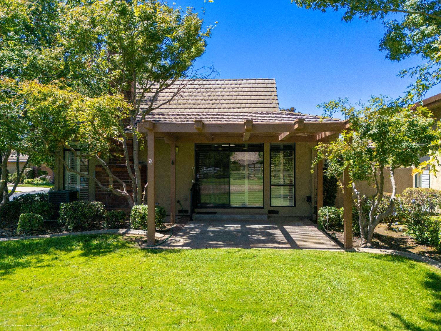 Lodi, California 95242, United States, 2 Bedrooms Bedrooms, ,2 BathroomsBathrooms,Residential,Active,186111