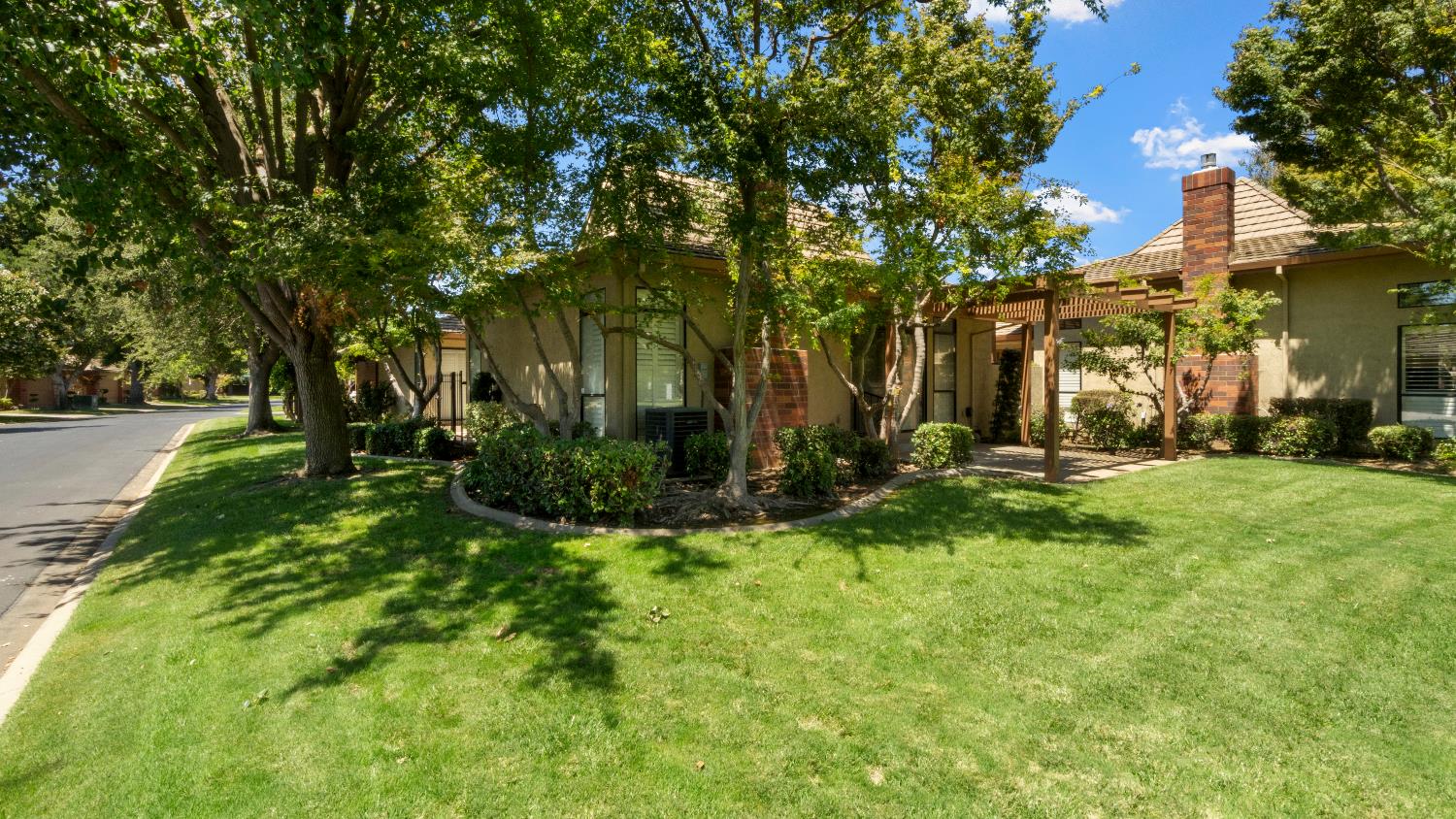 Lodi, California 95242, United States, 2 Bedrooms Bedrooms, ,2 BathroomsBathrooms,Residential,Active,186111