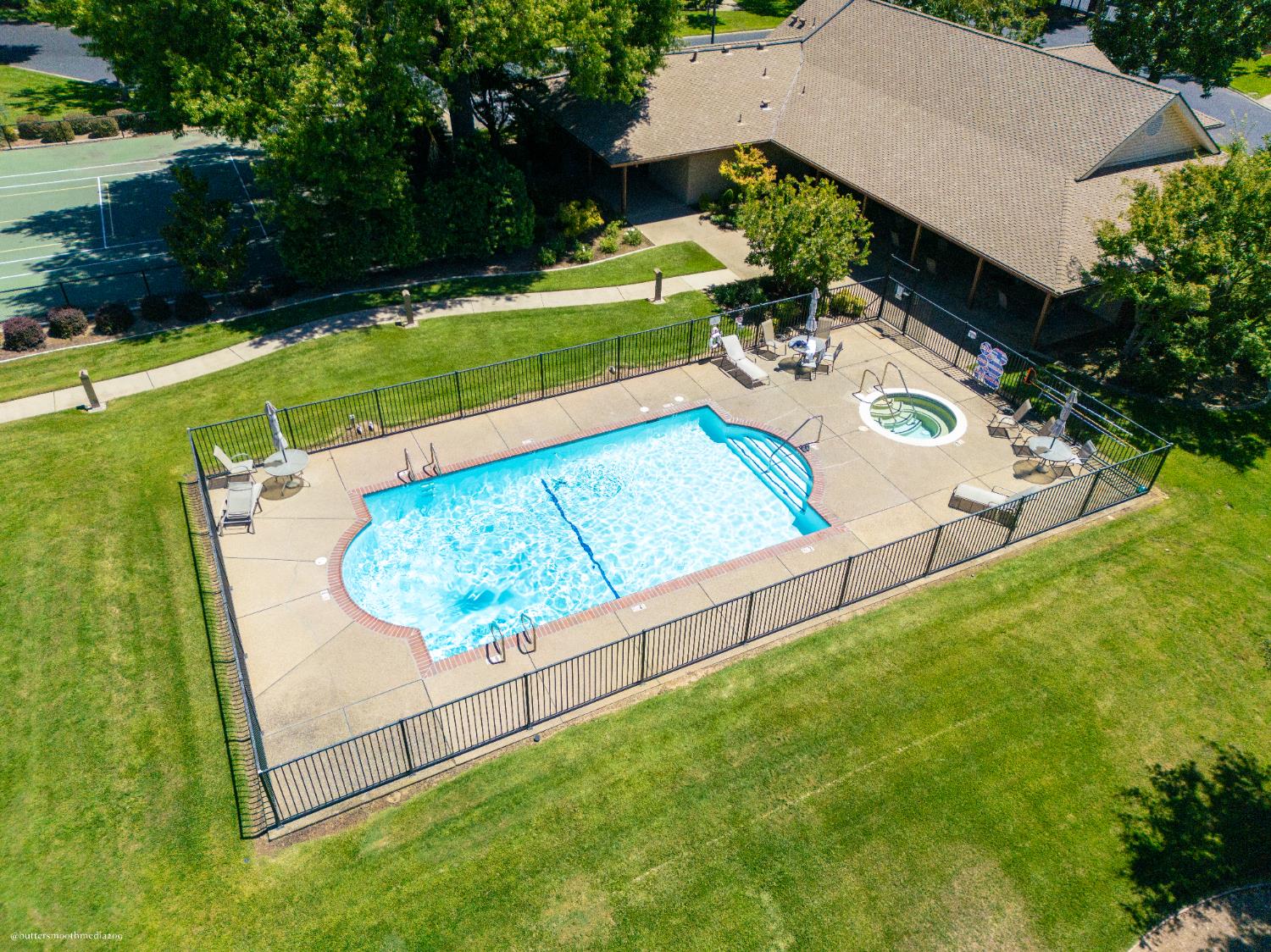 Lodi, California 95242, United States, 2 Bedrooms Bedrooms, ,2 BathroomsBathrooms,Residential,Active,186111