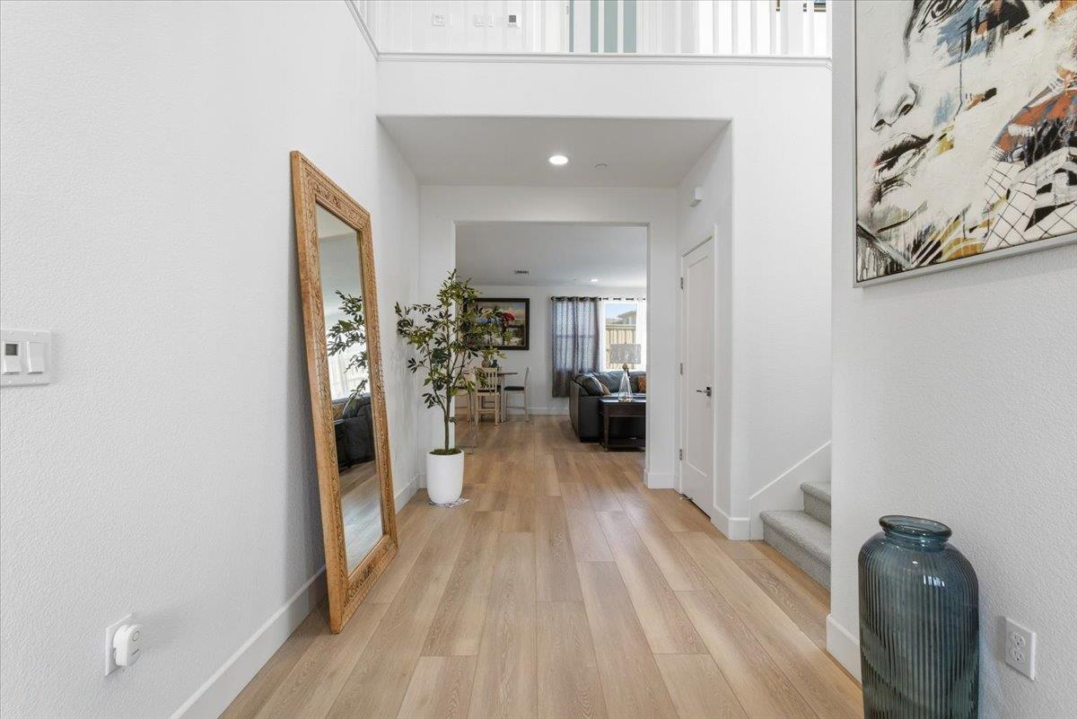 2505 Mulholland Drive