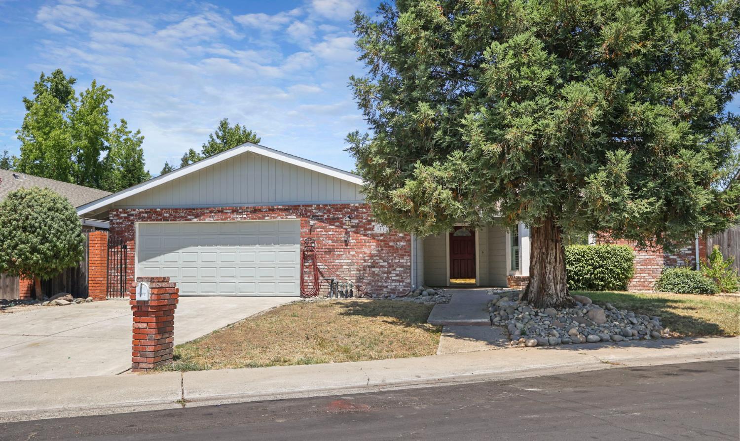 9113 Buckskin Court