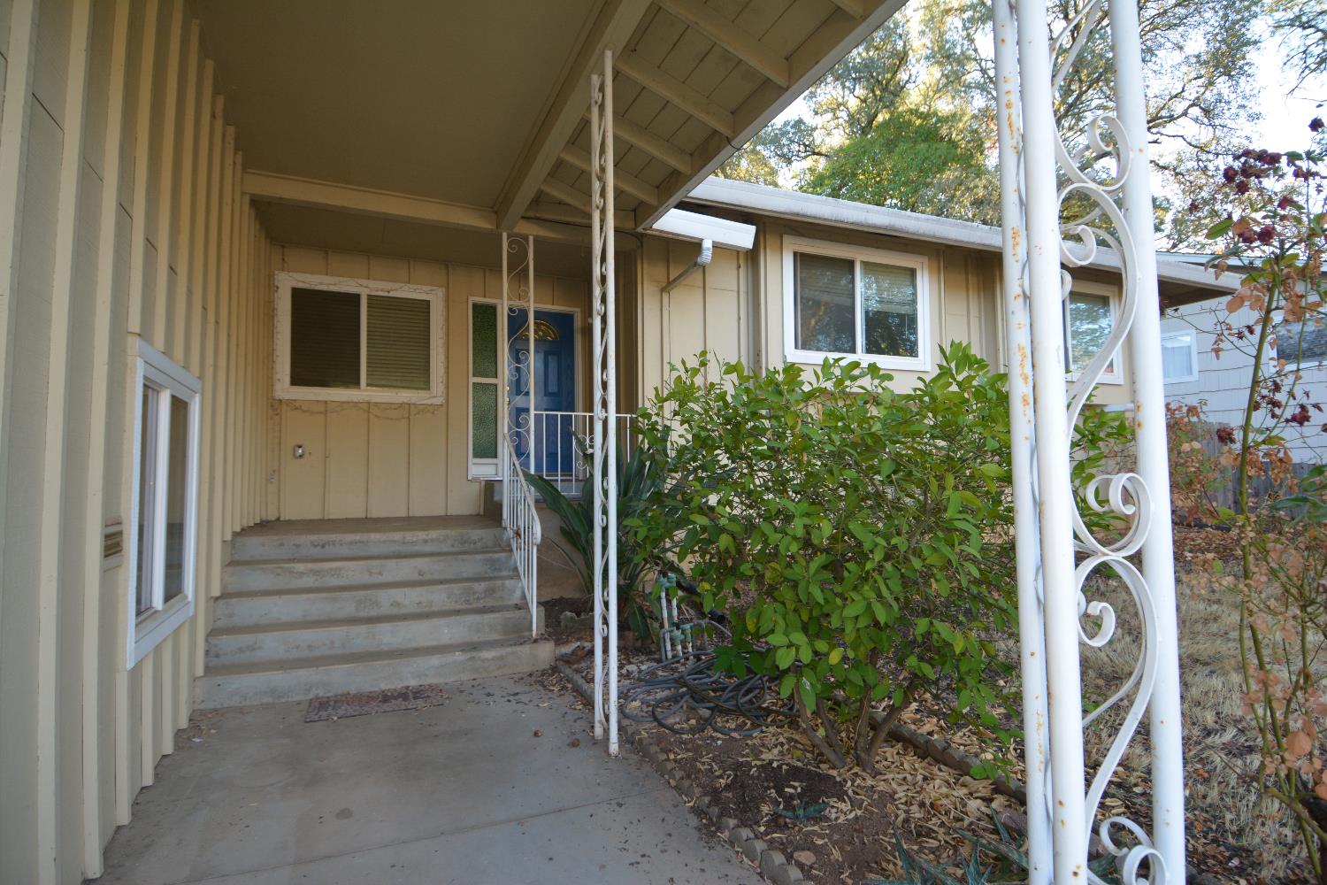 952 King Henry Way