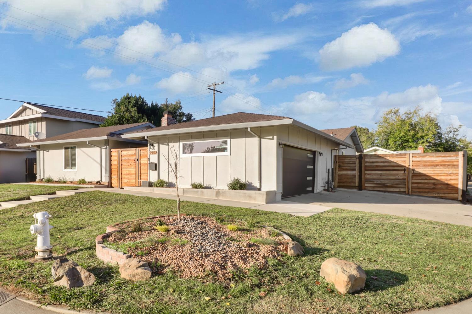 9147 La Riviera Drive