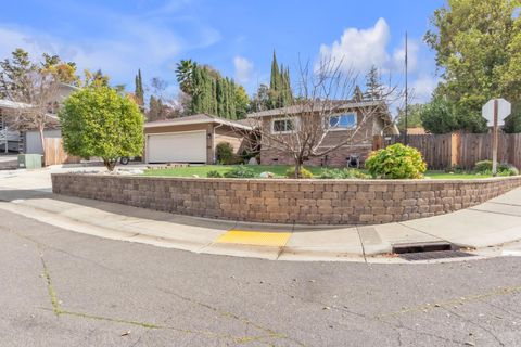 7825 Palmyra Drive Fair Oaks CA 95628