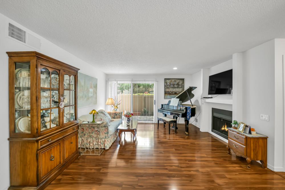 2280 Hurley Way 19