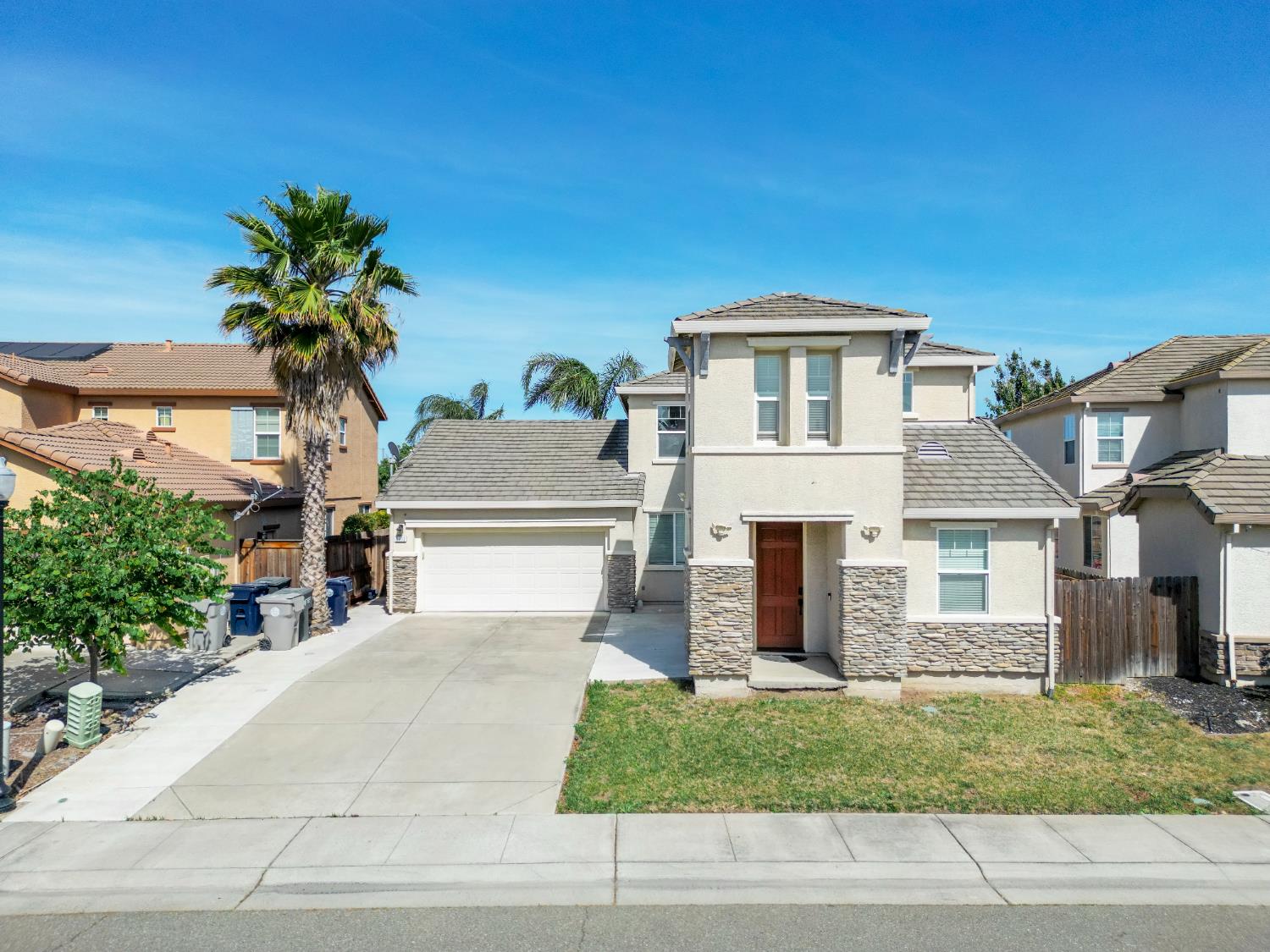 5712 Lolet way