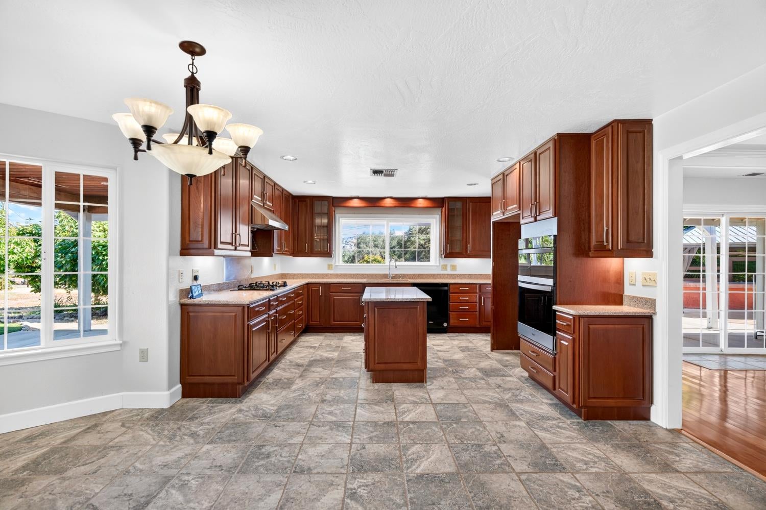 4336 Brooks Road