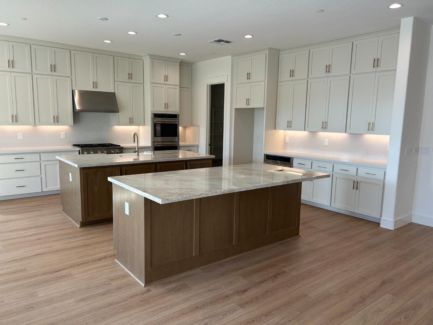 4529 Dewey Oak Drive