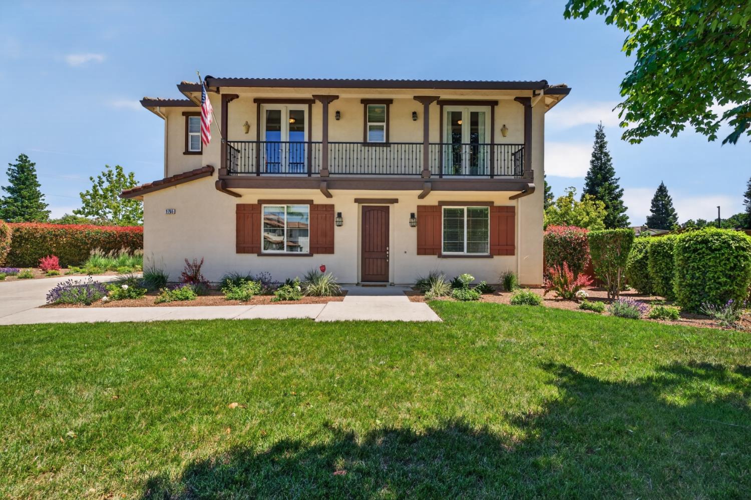 9765 Duckweed Street