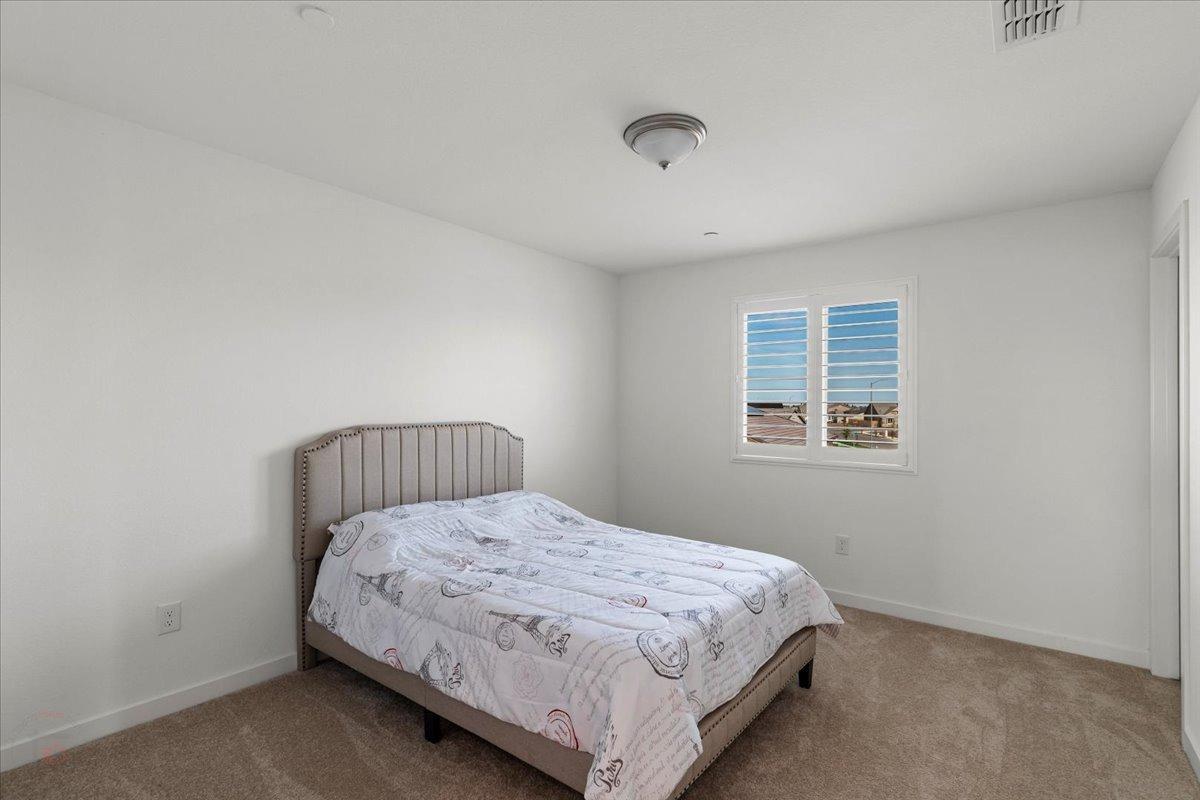 Los Banos, California 93635, United States, 4 Bedrooms Bedrooms, ,3 BathroomsBathrooms,Residential,Pending,107257