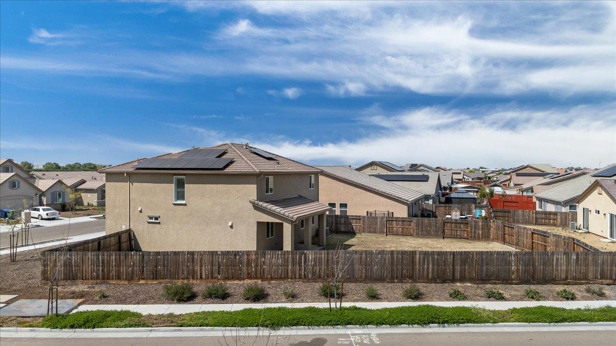 Los Banos, California 93635, United States, 4 Bedrooms Bedrooms, ,3 BathroomsBathrooms,Residential,Pending,107257