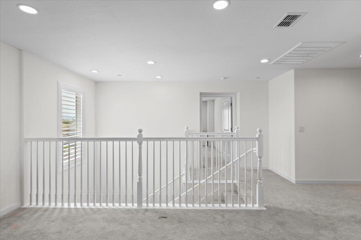 Los Banos, California 93635, United States, 4 Bedrooms Bedrooms, ,3 BathroomsBathrooms,Residential,Pending,107257