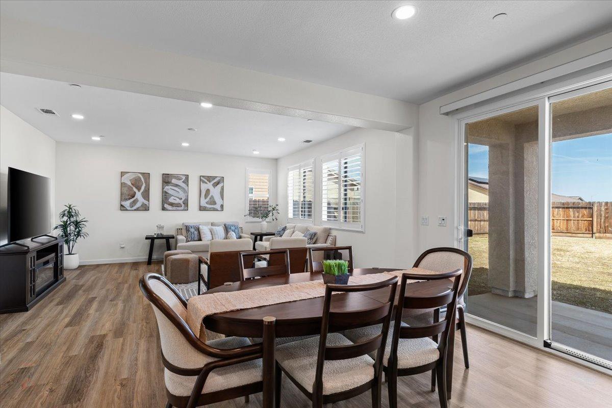 Los Banos, California 93635, United States, 4 Bedrooms Bedrooms, ,3 BathroomsBathrooms,Residential,Pending,107257