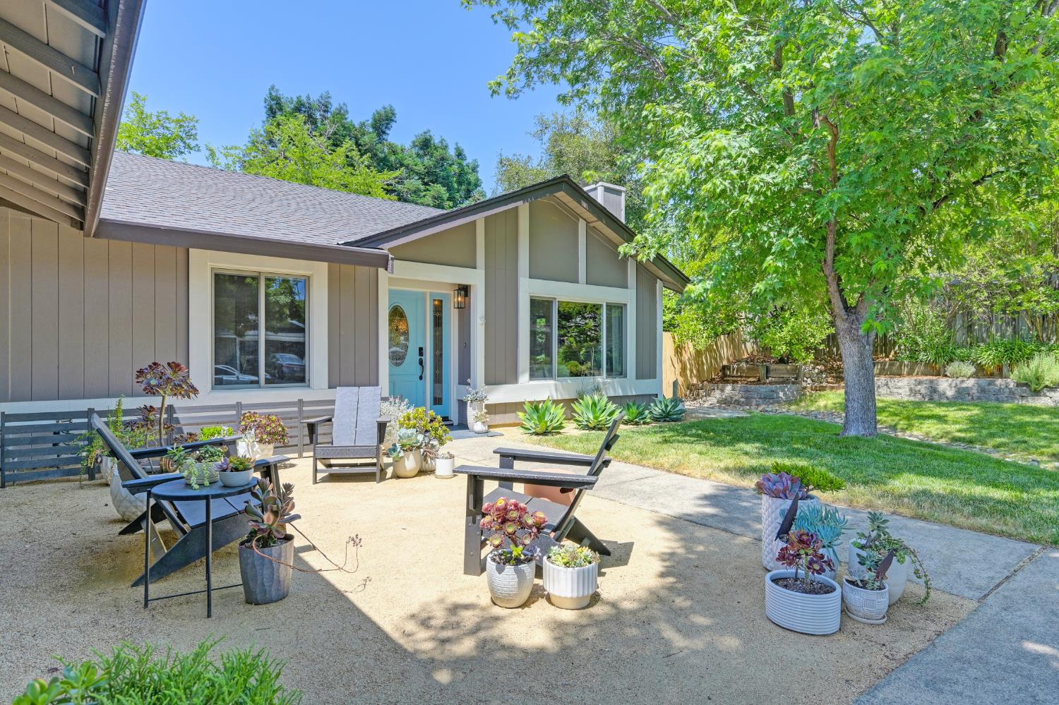 103 Mesquite Court