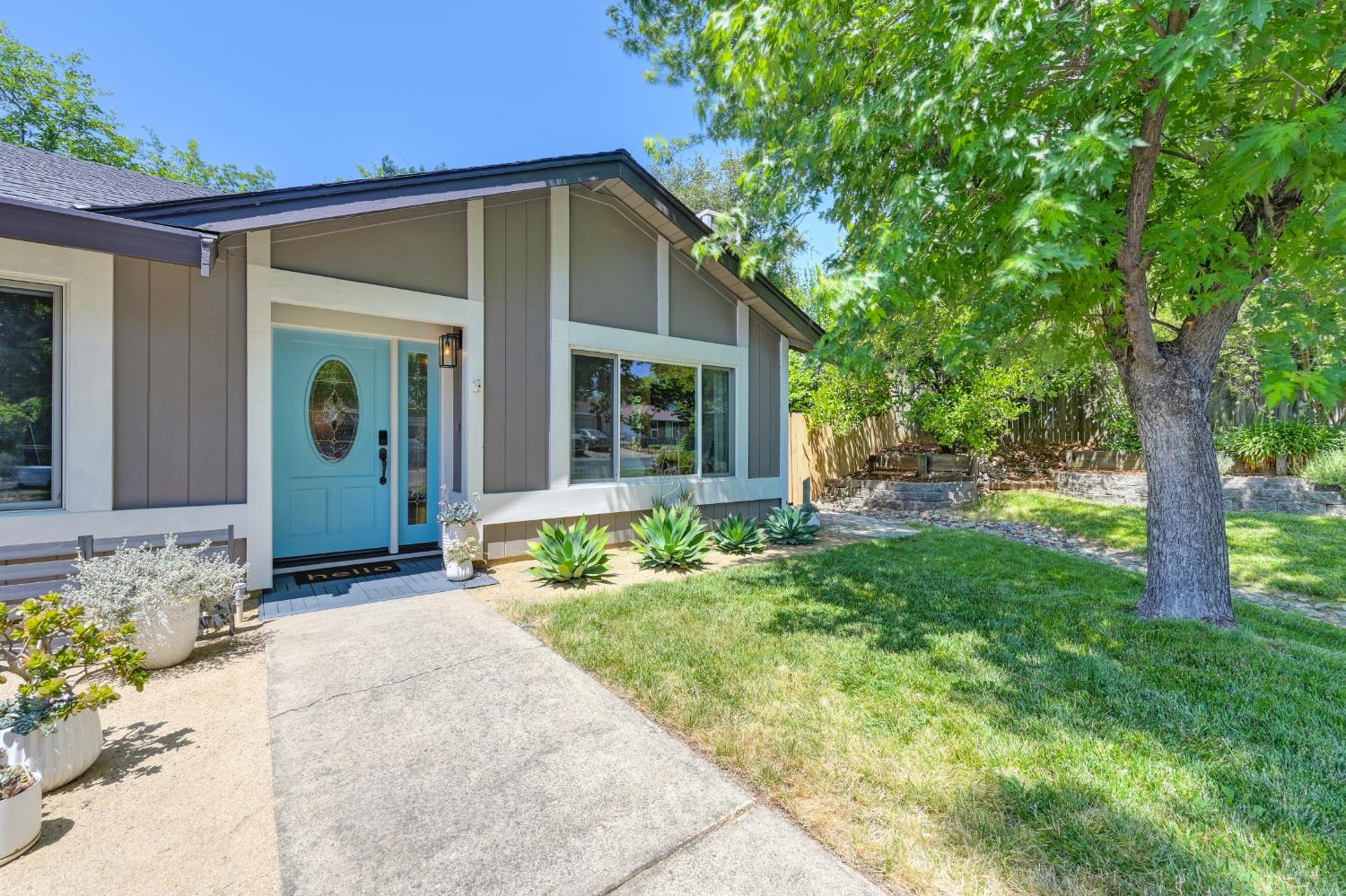 103 Mesquite Court