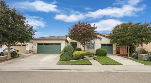 9687 Glacier Creek Way Elk Grove CA 95624