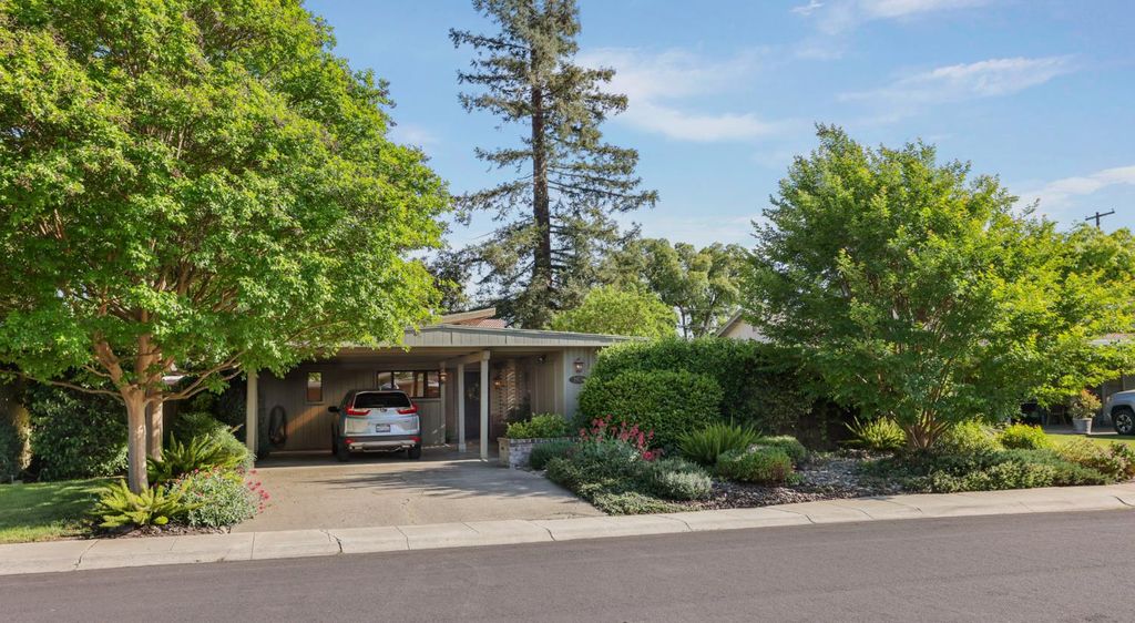Photo of 1912 Douglas Road, Stockton, CA 95207 (MLS # 226044184)