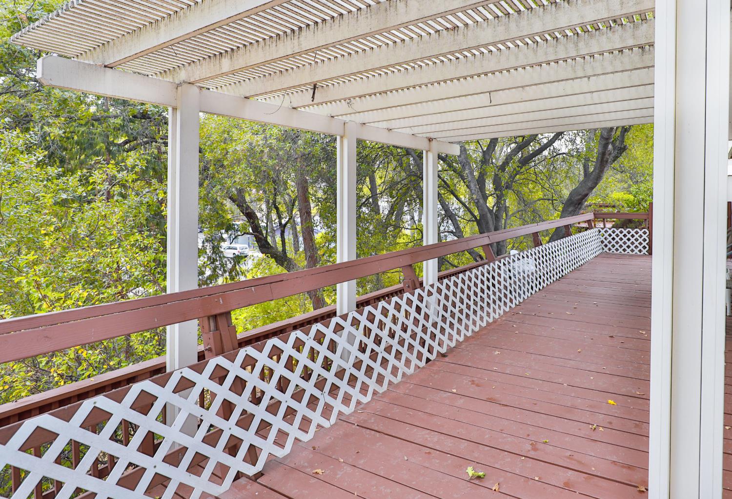 2832 Hidden Springs