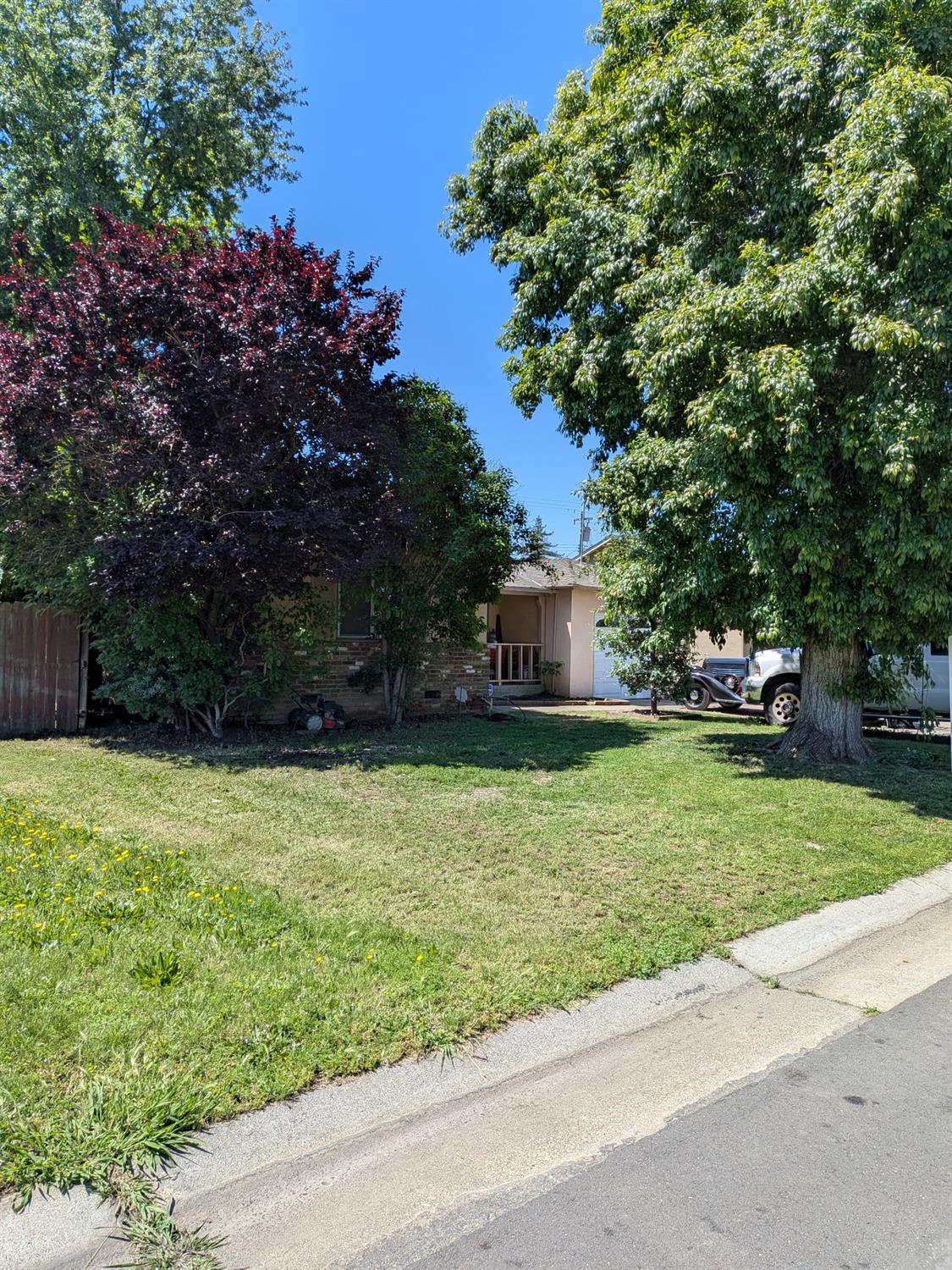 2052 Delma Way