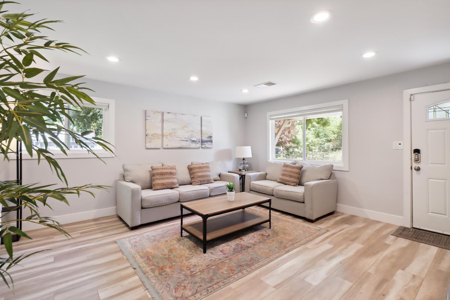 1629 Pacific Drive