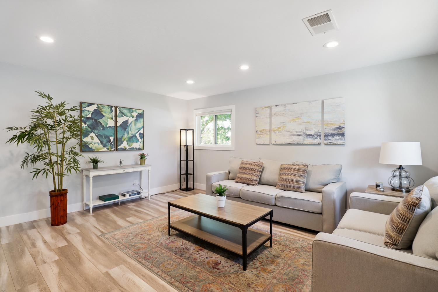 1629 Pacific Drive