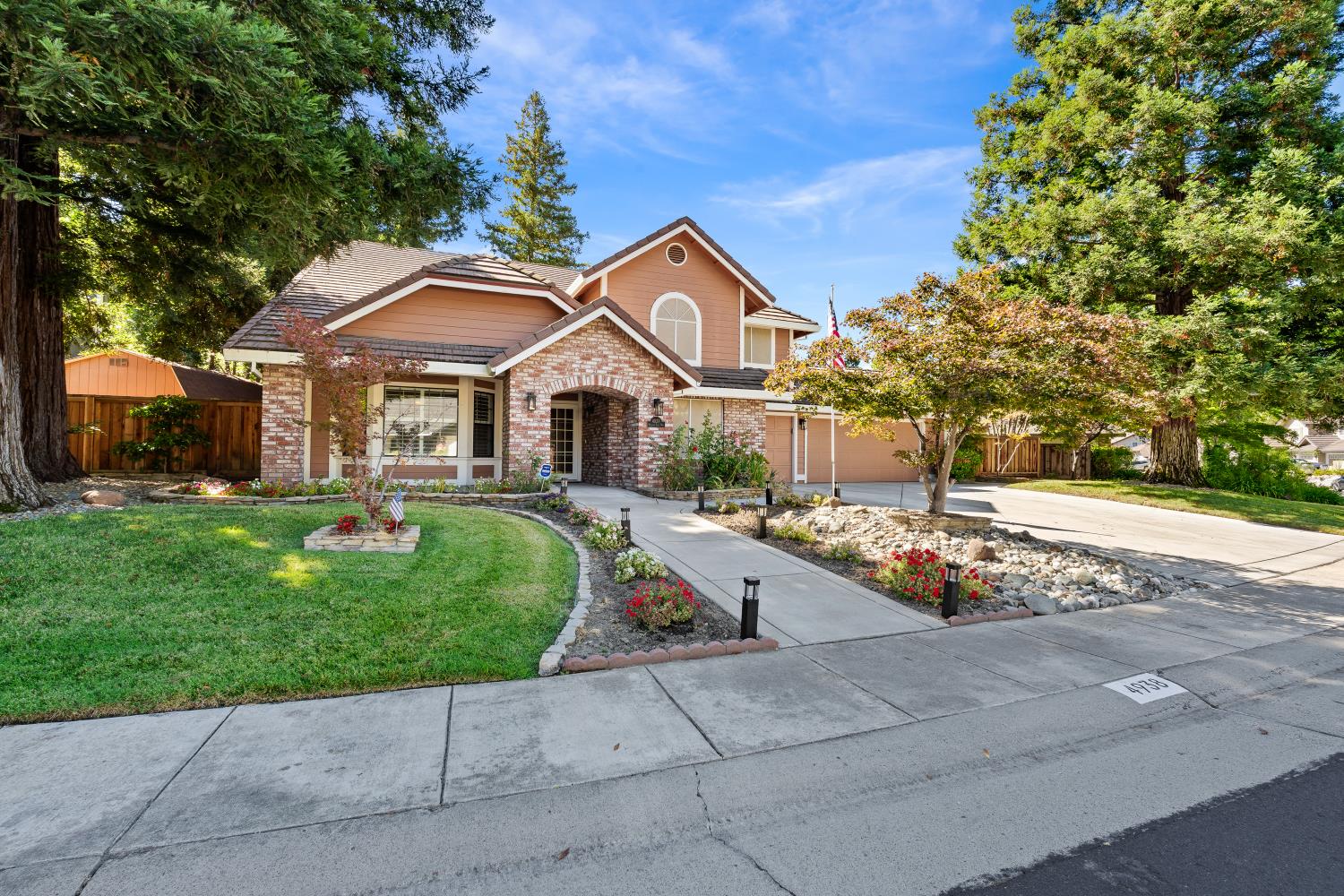 4938 Willow Vale Way
